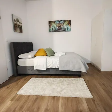 Yellow With Free Parking Apartment