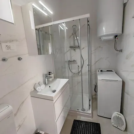 Yellow With Free Parking *